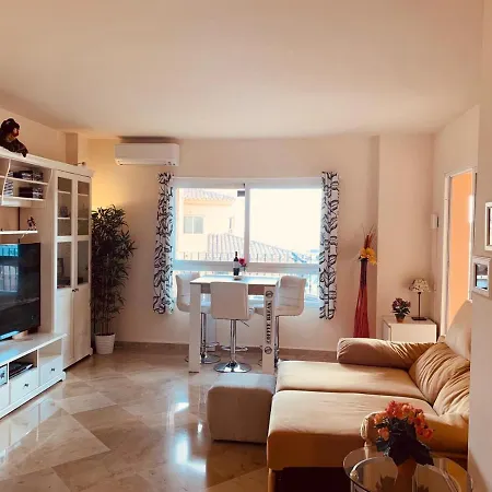 Luxurious Aparment Near The Beach
