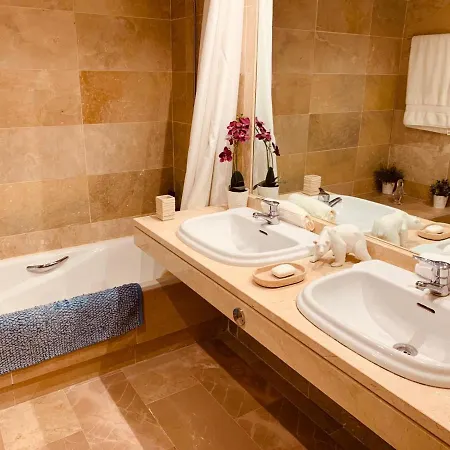 Luxurious Aparment Near The Beach Mijas